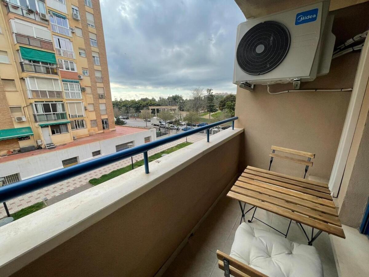 Calu Homes Cerca Playa De Huelin Málaga Kültér fotó